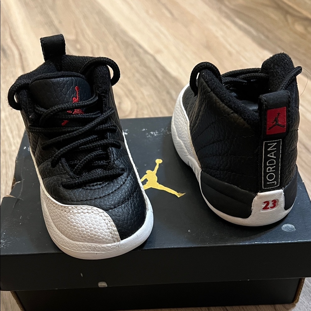 Jordan 12 Retro TD 'Playoff' 2022 - Black/Varsity Red-White - Size 5C